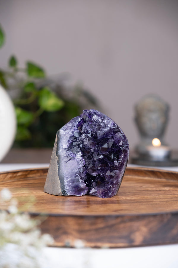 Amethyst - Geode G122