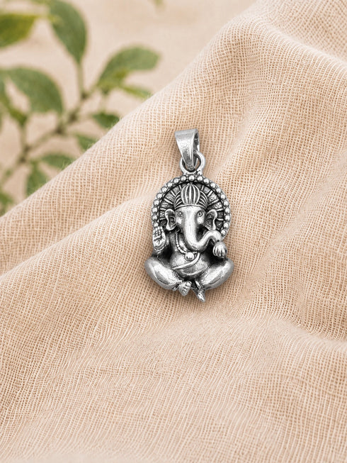 ganpati bappa silver pendent