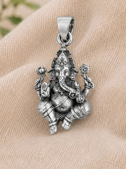 siddhivinayak silver pendant