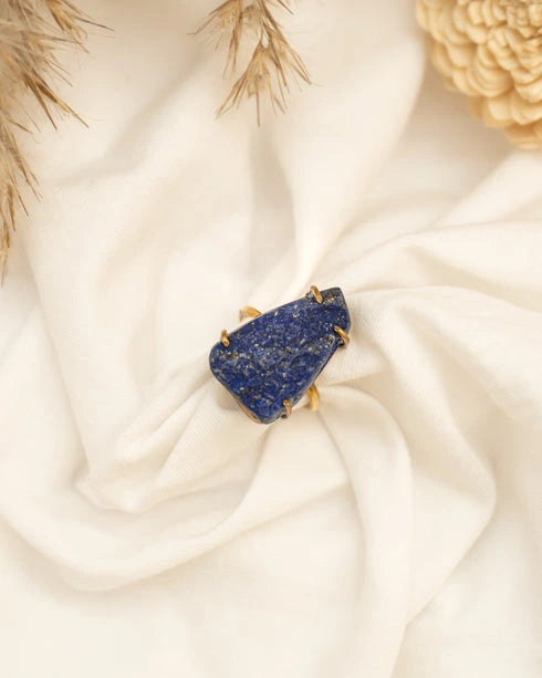 
ring with lapis lazuli