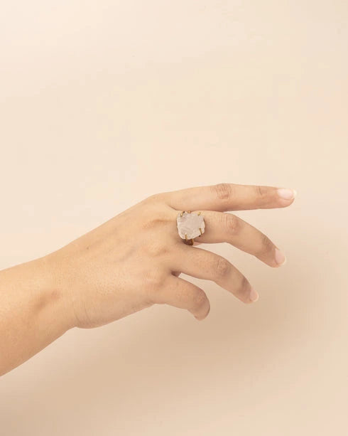 rose quartz ring