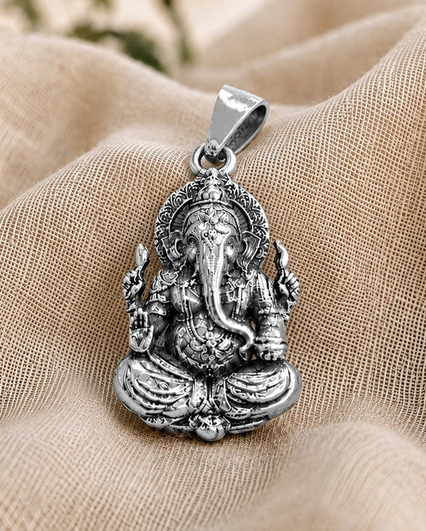 shree ganesha silver pendant