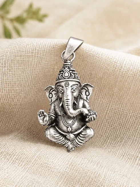 vighanharta silver pendant